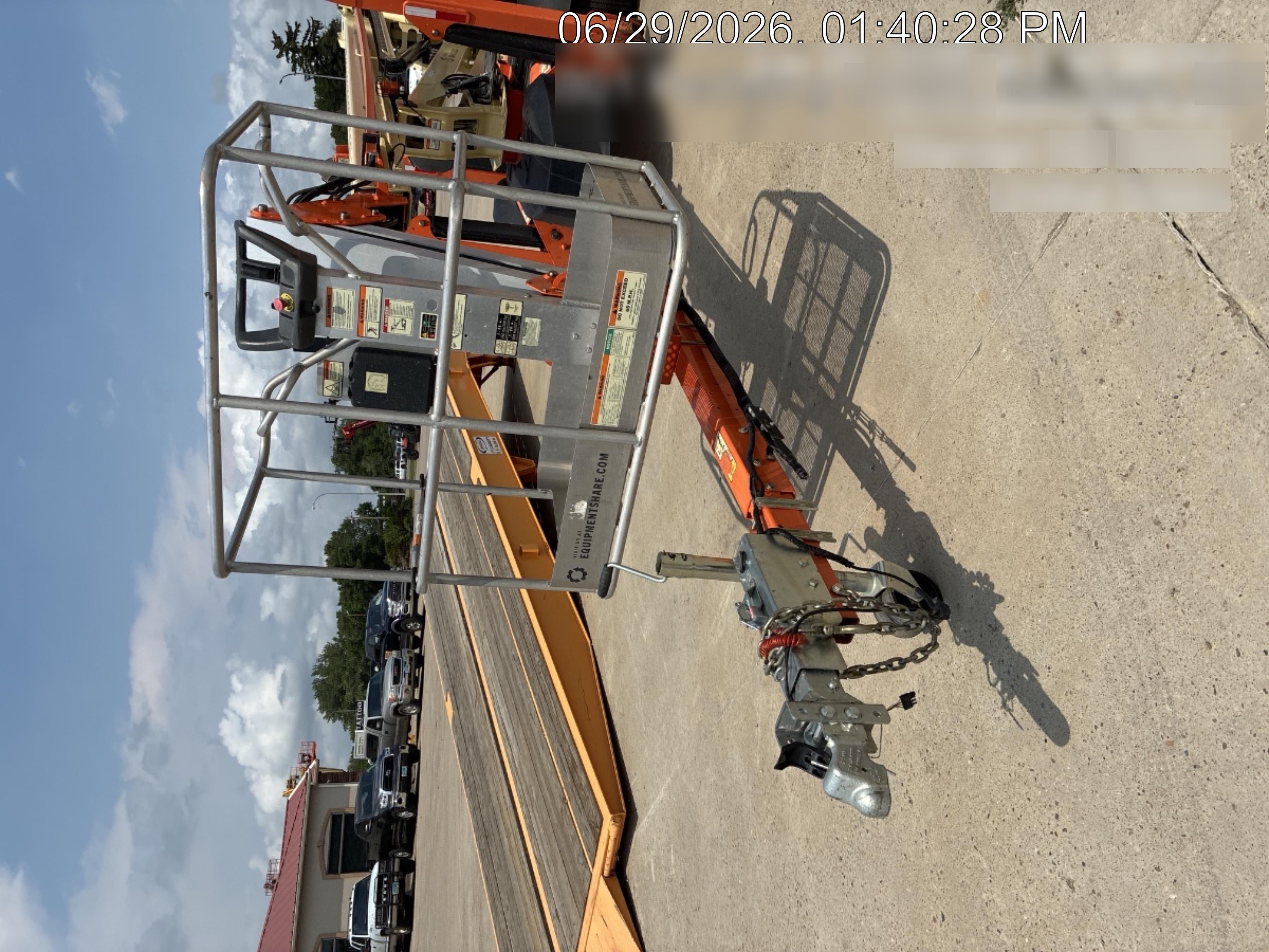 2023 JLG T500J