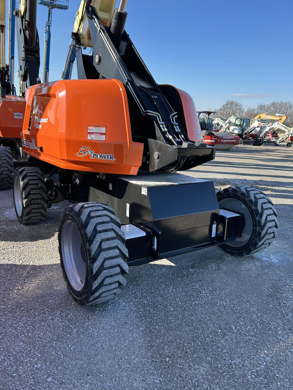 2024 JLG 660SJ