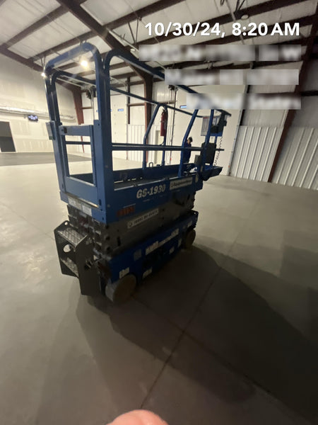 2020 Genie GS-1930 Solid Non Marking Tires, Beacon, Folding rails with half height swing gate