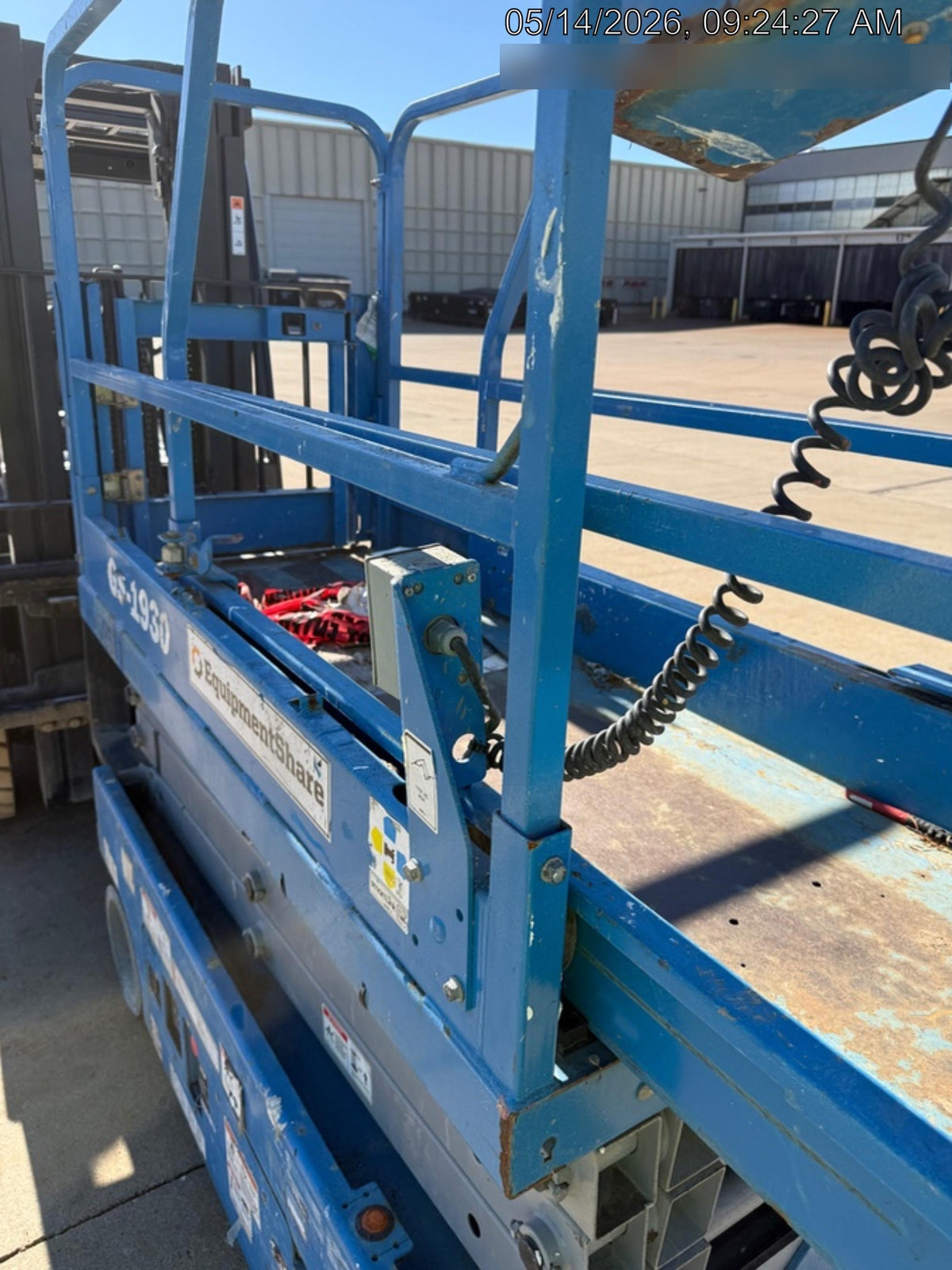 2020 Genie GS-1930 Solid Non Marking Tires, Beacon, Folding rails with half height swing gate