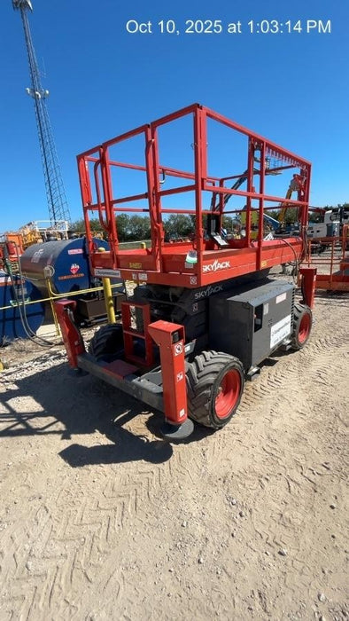 2017 SKYJACK SJ6832 RT