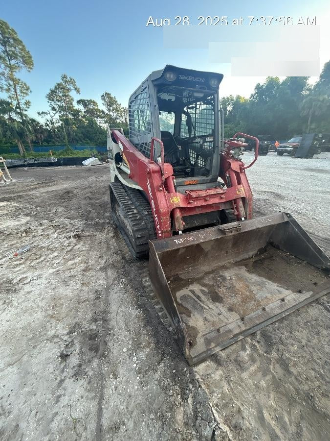 2020 Takeuchi TL12R2-CR Cab/Heat/Air, Hydraulic QC