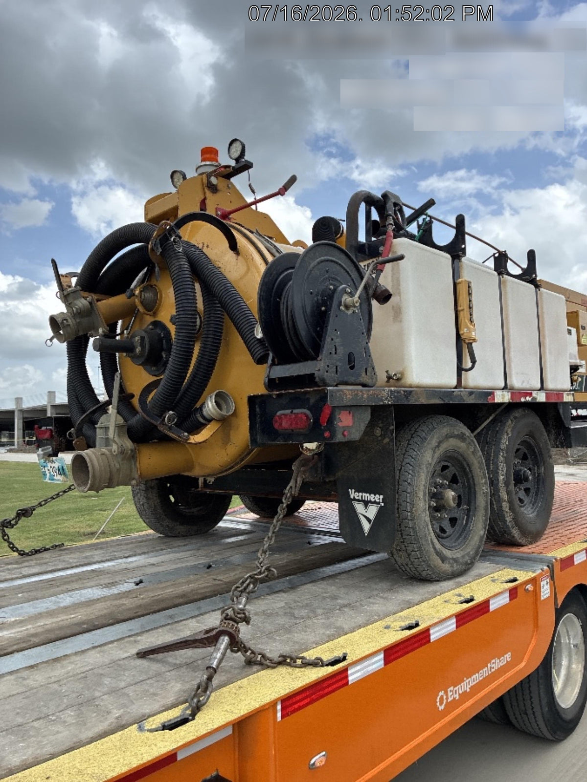 2021 VAC-TRON LP573XDT