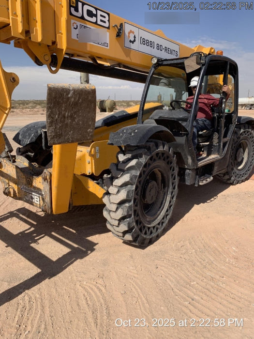 2020 JCB 512-56 Canopy, 74 HP, Solid Tires, STD Worklight, Beacon, Aux Hydraulics, Lifting Eye, Backup Alarm w/66" Carriage, 60" Forks