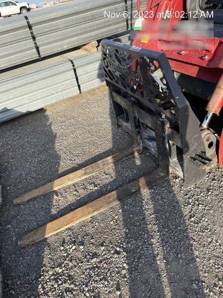 2020 PALADIN 42" Pallet Fork Assembly