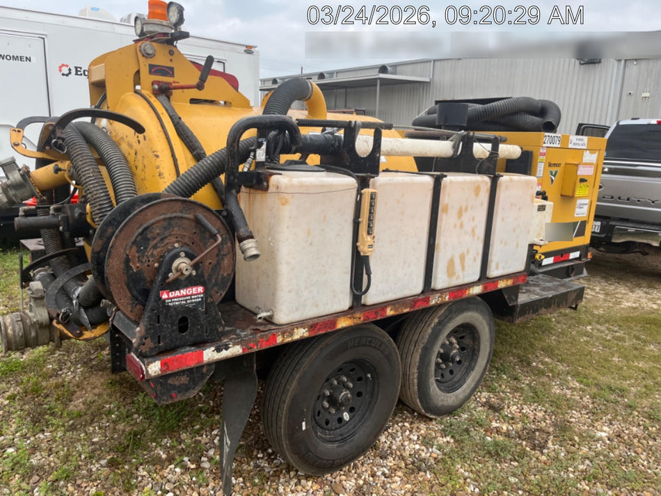2023 Vac-Tron LP573XDT T4 Koehler Diesel Engine, 500 Gallon Debris Tank, x2 100 Gallon Water Tanks
