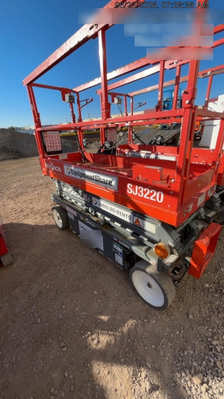 2020 Skyjack SJIII-3220 Solid NM Tires, Half height spring hinged entry gate, Dual Beacons, 6' Powered Extension Deck