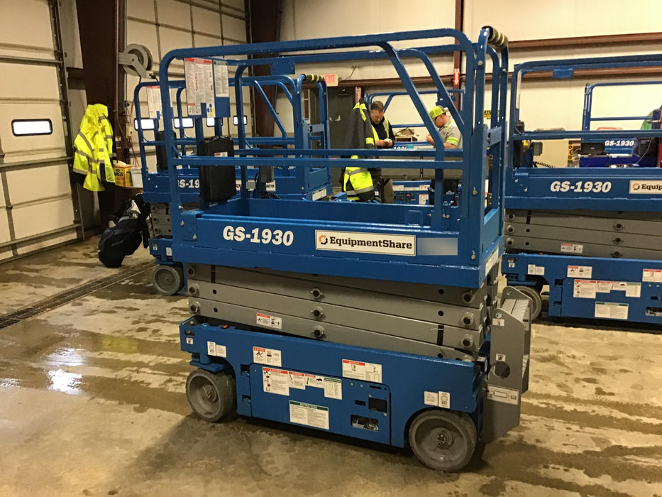 2020 Genie GS-1930 Solid Non Marking Tires, Beacon, Folding rails with half height swing gate