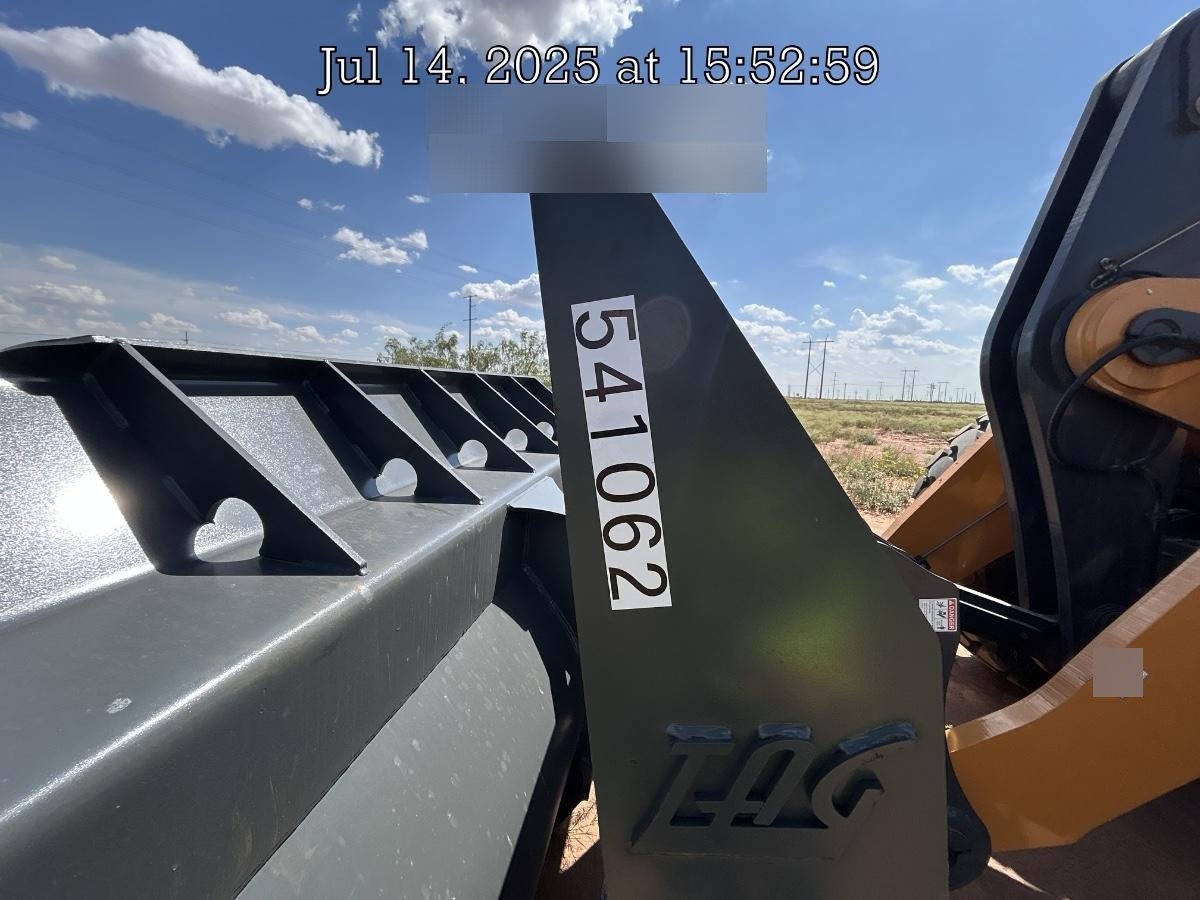 2025 CASE Case 96" Fork Set