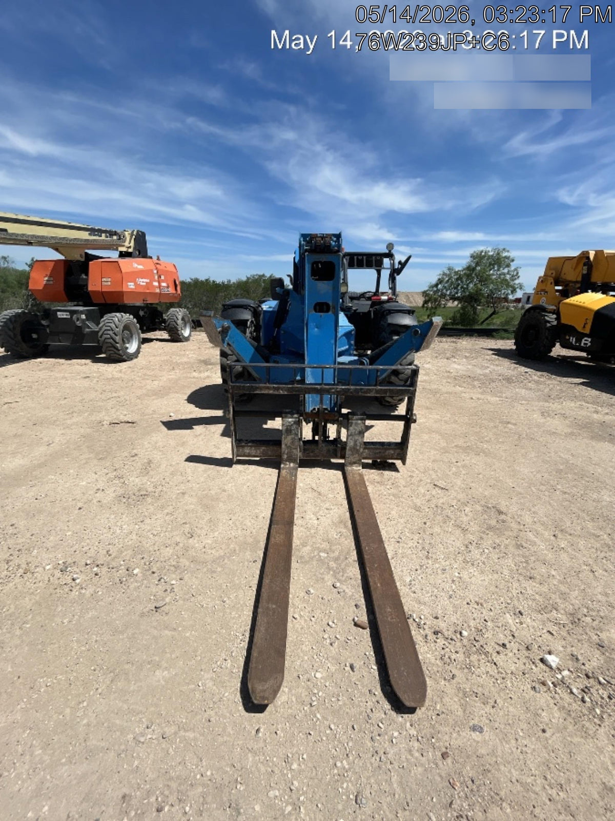 2016 Genie GTH-1056 Genie GTH1056, Solid Tires, 60" carriage, Open ROPS