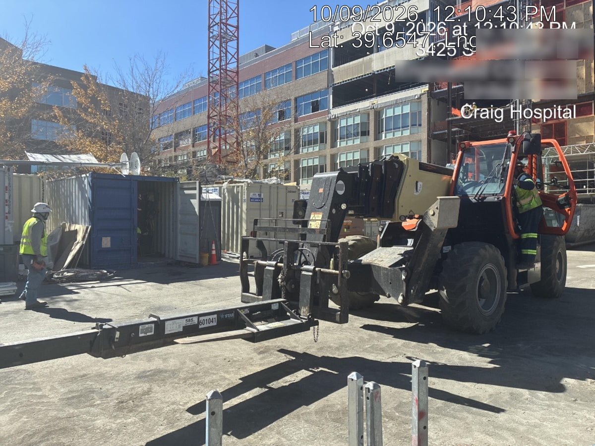 2022 JLG 1075