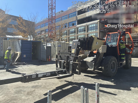 2022 JLG 1075