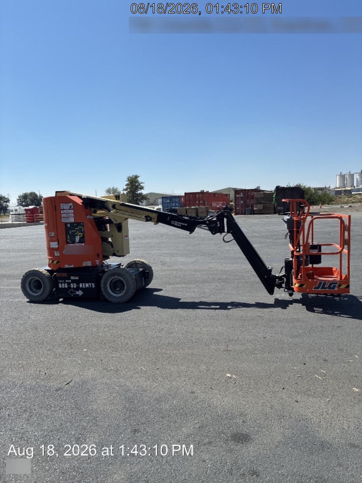 2025 JLG E300AJP