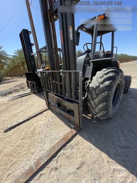 2023 CASE 588H