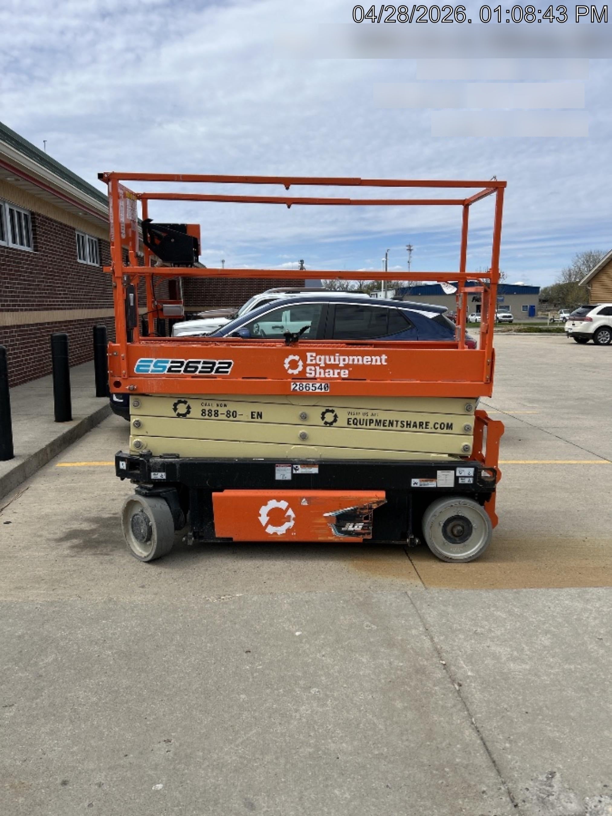 2022 JLG ES2632
