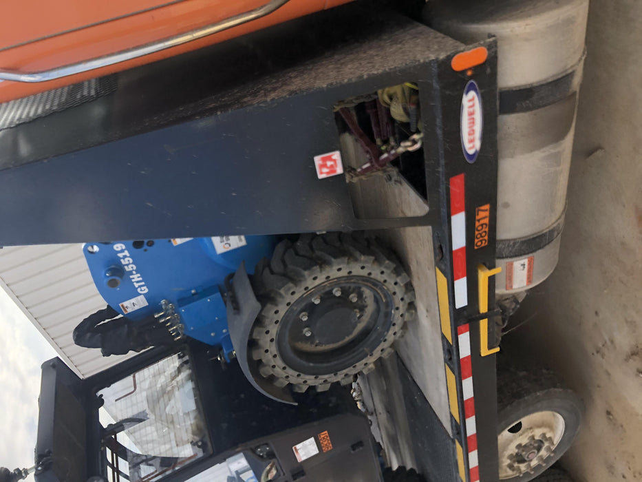 2020 Genie GTH-5519 Cab/Heat/Air, Solid Tires, Work Lights, Beacon, Aux Hydraulics, Back up Alarm