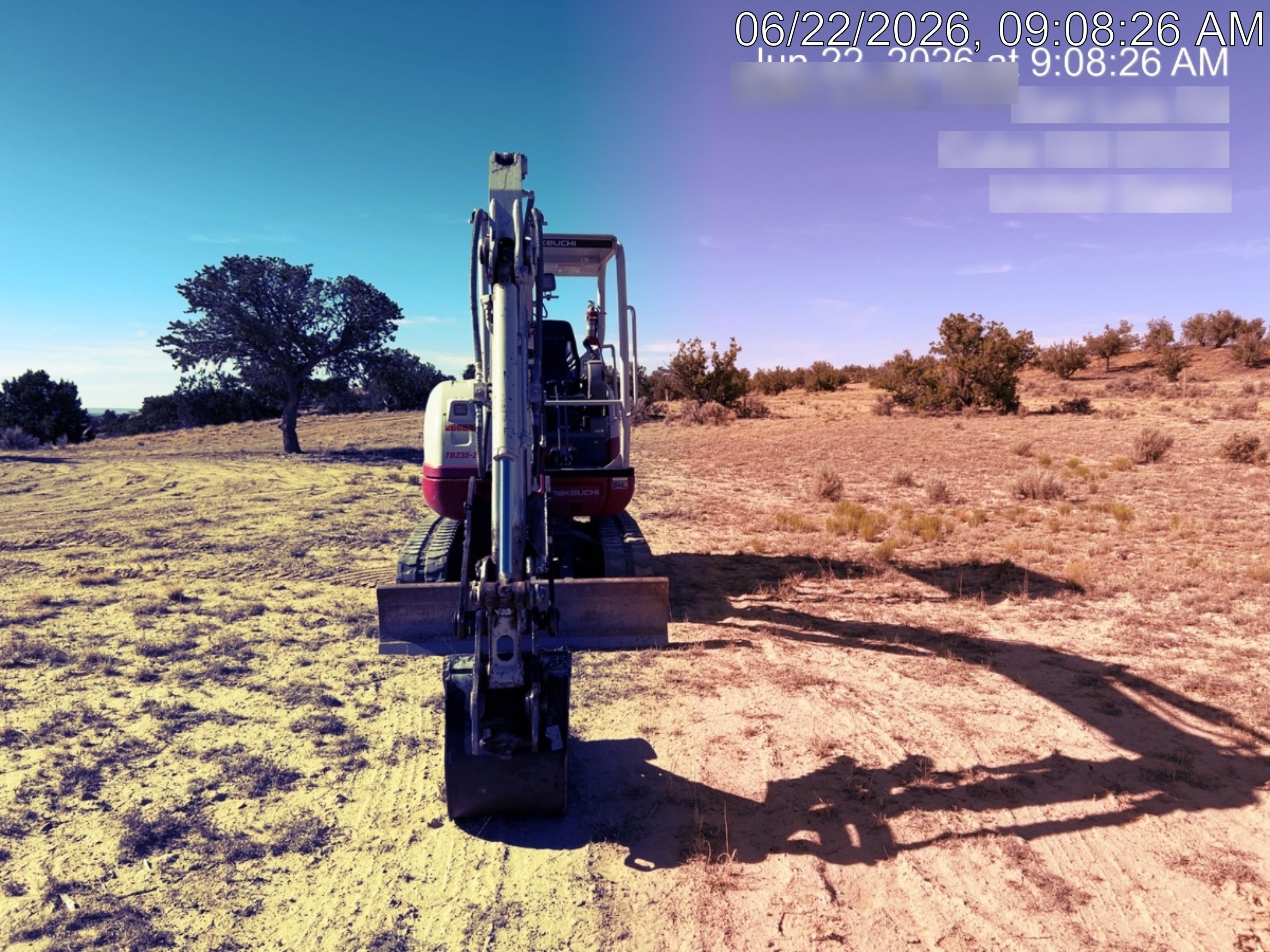 2022 TAKEUCHI TB235-2R
