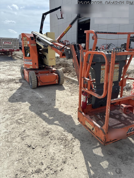 2019 JLG E300AJP