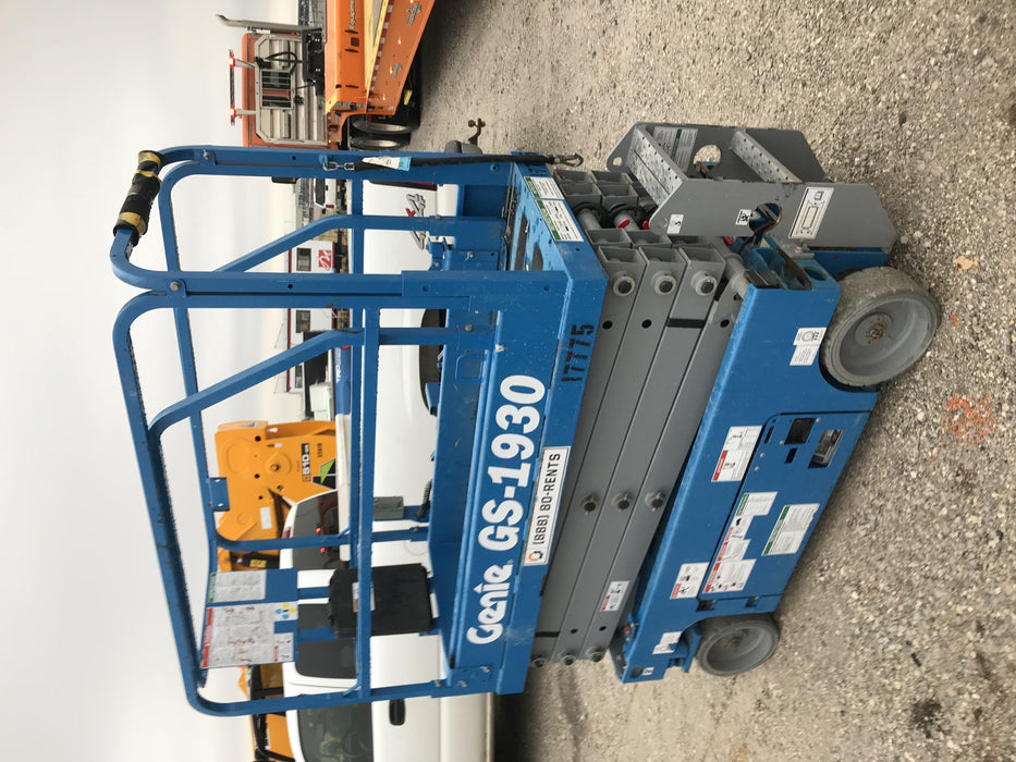 2018 Genie GS-1930 Genie GS-1930 w/Fixed Rail, Chain Entry