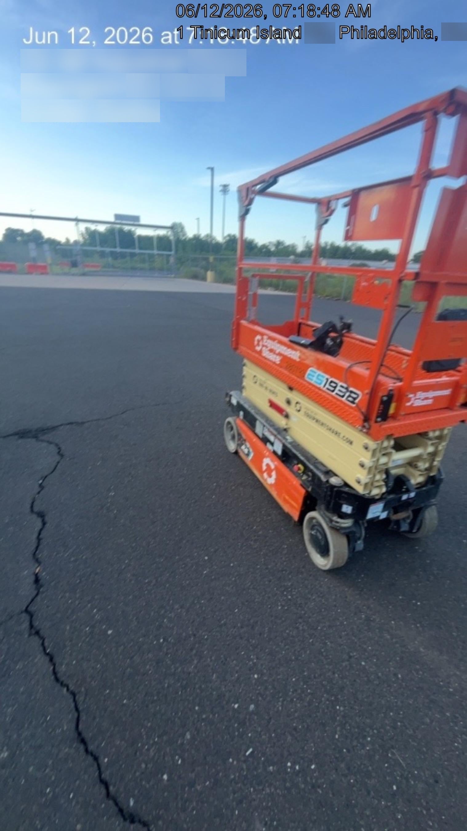 2022 JLG ES1932