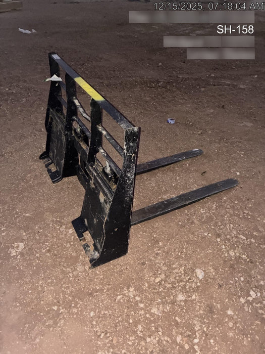 2025 ARROW MATERIAL HANDLING 48" Pallet Forks - Arrow