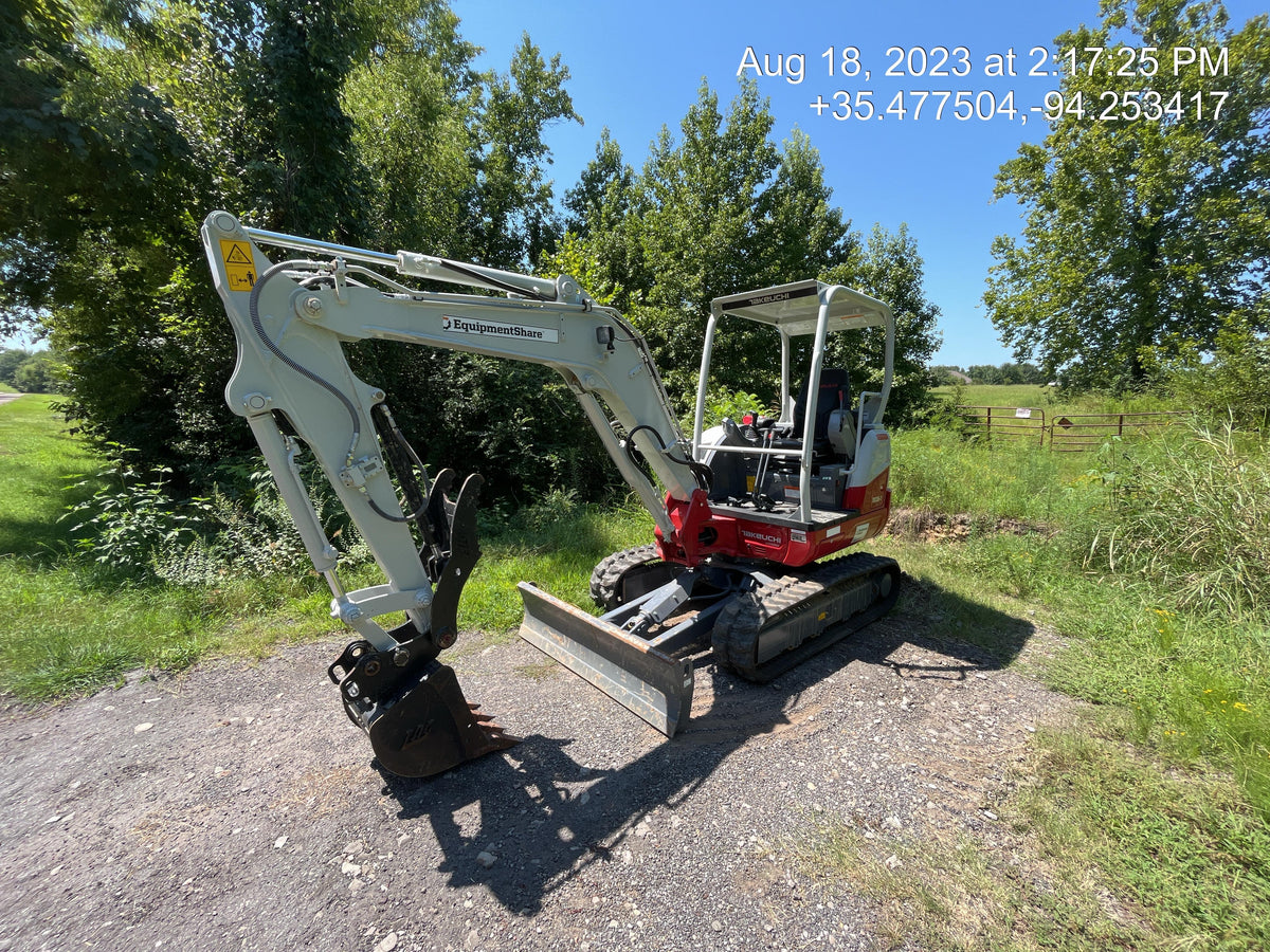 2023 TAKEUCHI TB235-2R