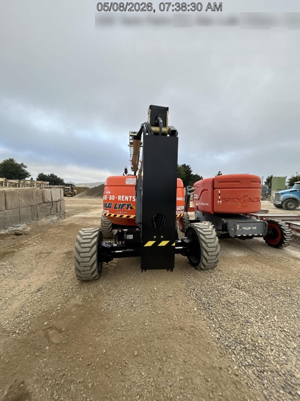 2026 JLG 600AJ