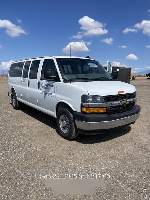 2025 CHEVROLET Express Van - Rental