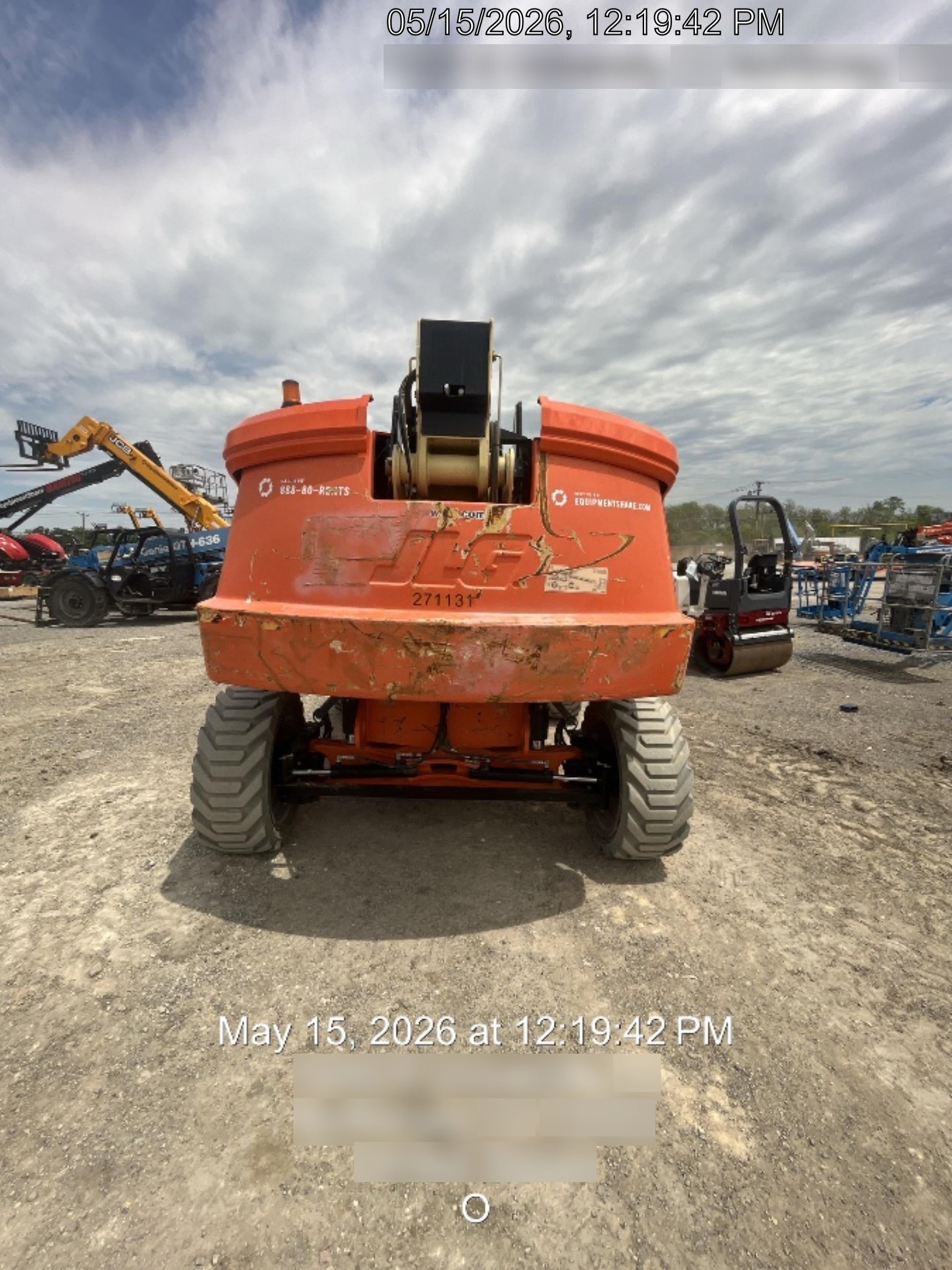 2022 JLG 660SJ