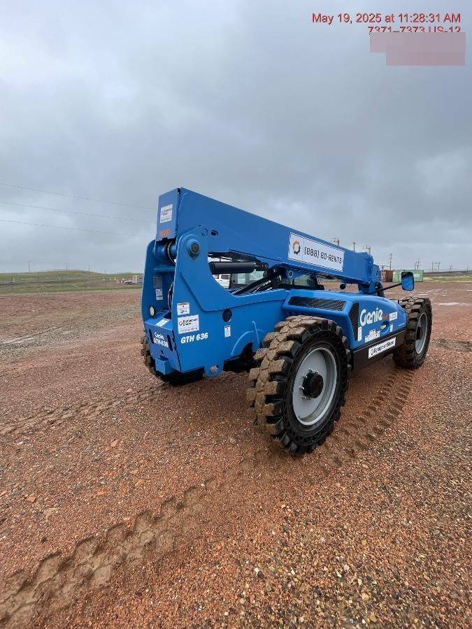 2022 GENIE GTH-636