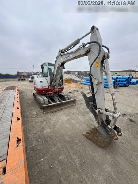 2024 TAKEUCHI TB250-2CR