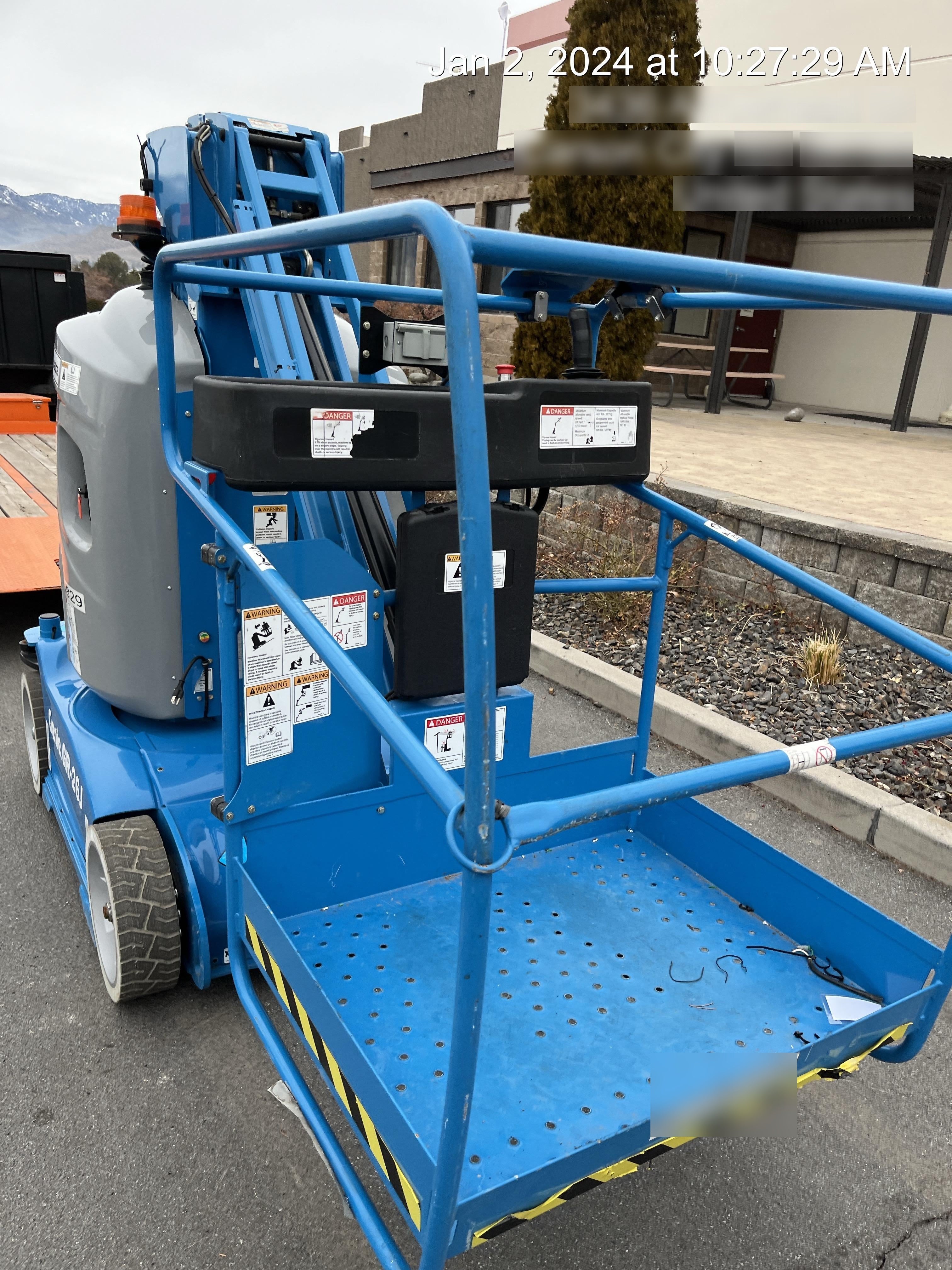 2020 GENIE GR-26J