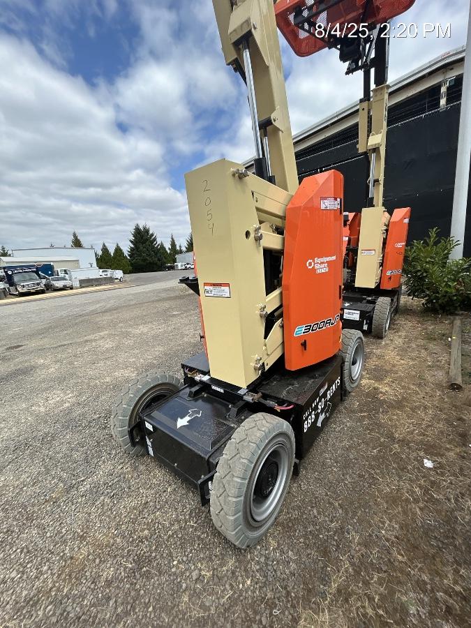 2025 JLG E300AJP