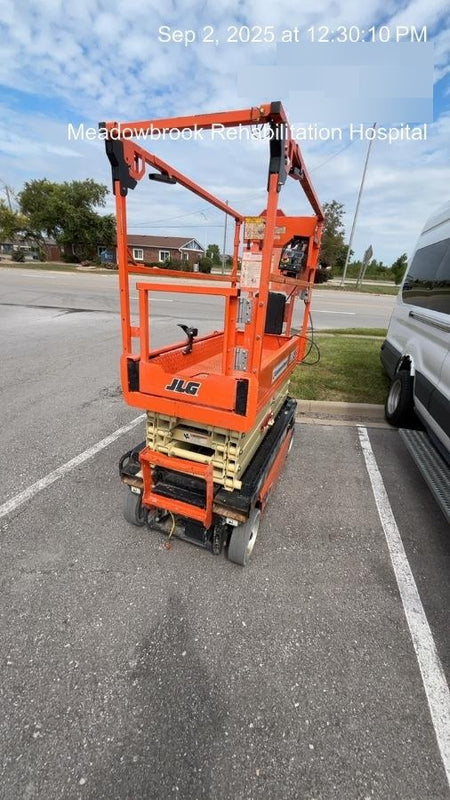 2021 JLG ES1932