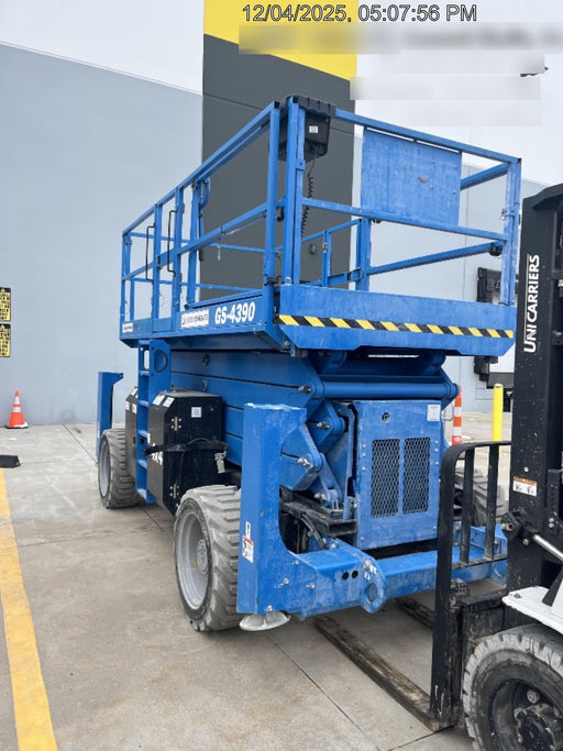 2020 GENIE GS-4390 RT
