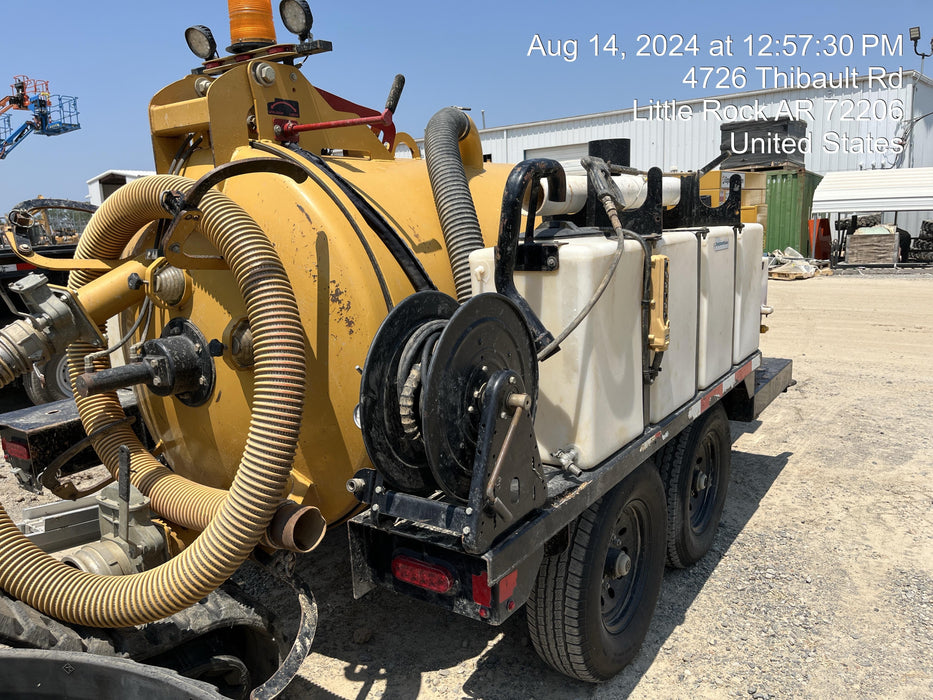 2022 Vac-Tron LP573XDT T4 Koehler Diesel Engine, 500 Gallon Debris Tank, x2 100 Gallon Water Tanks