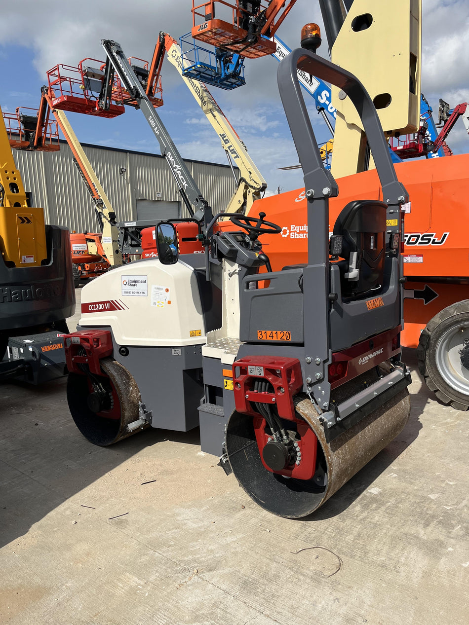 2023 DYNAPAC CC1200
