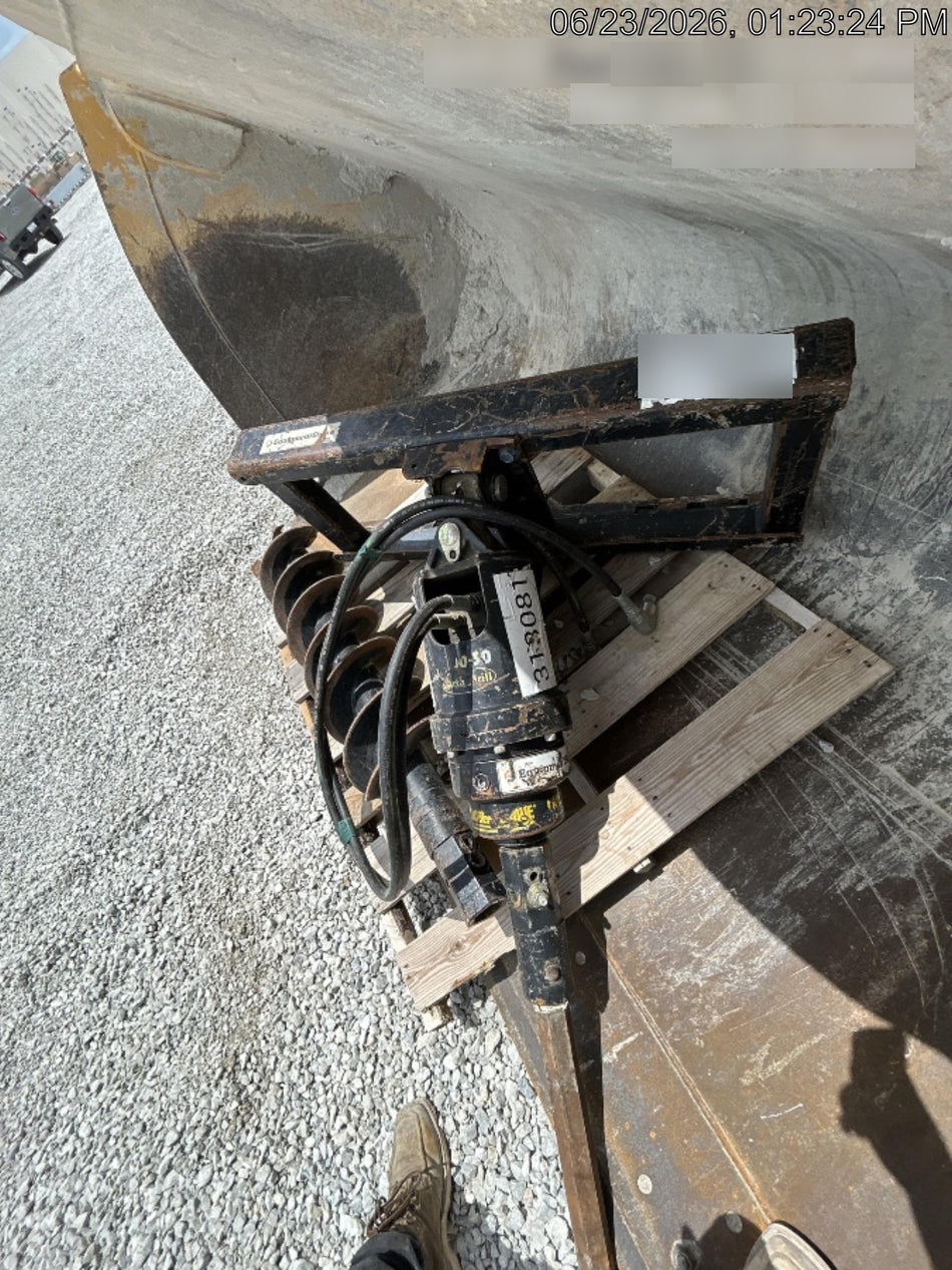 2023 AUGER TORQUE 3300-30