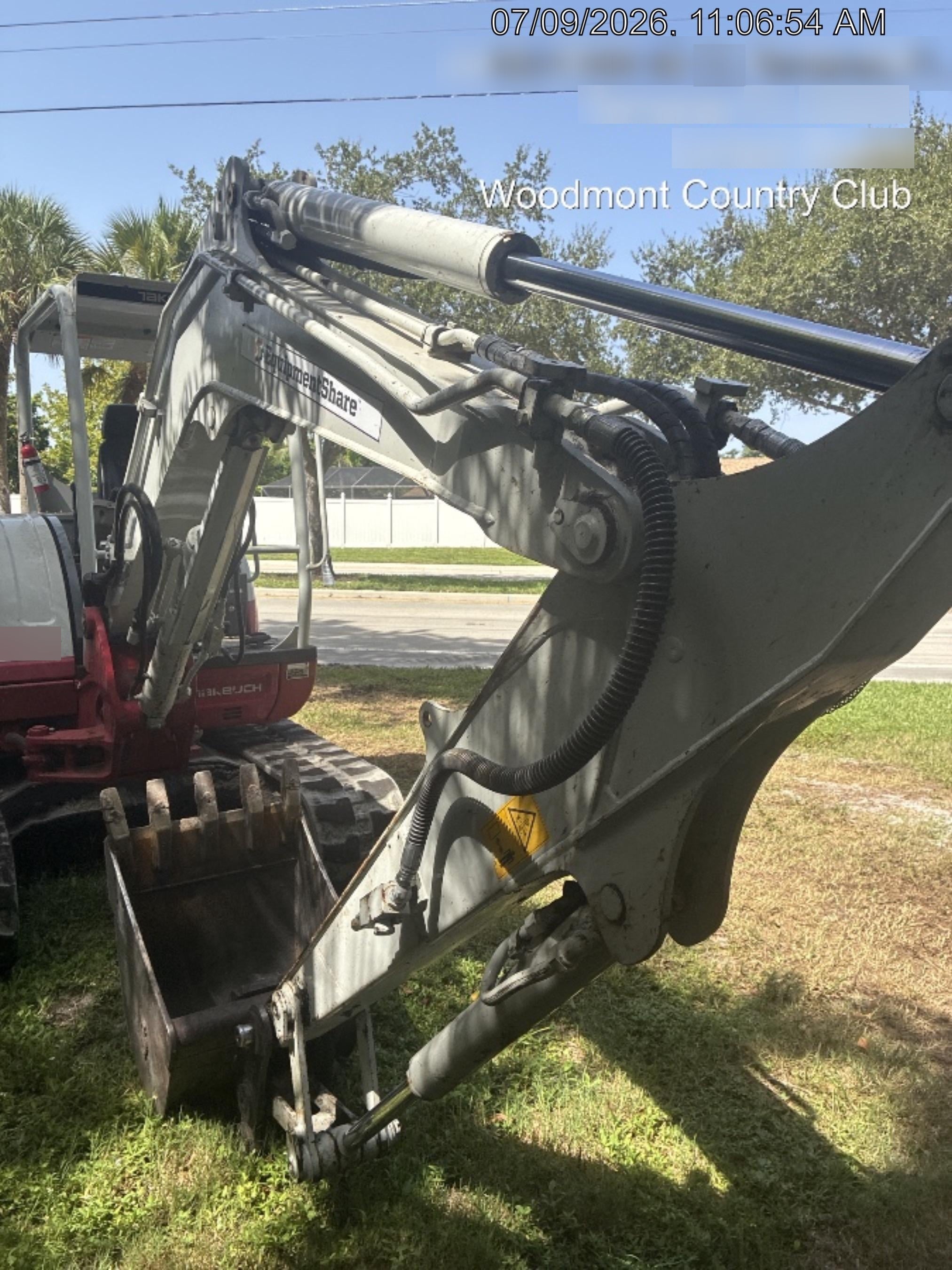 2023 TAKEUCHI TB250-2R