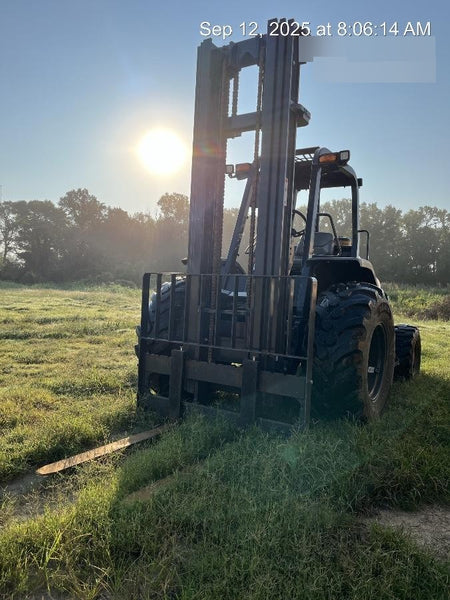 2023 CASE 588H