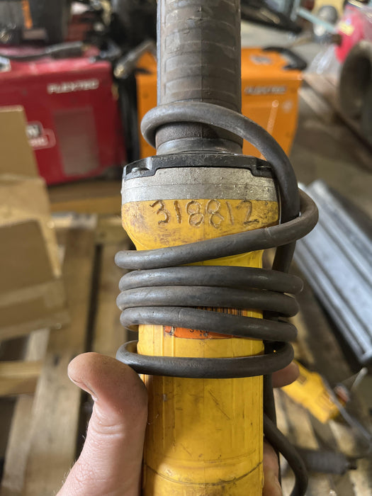 2023 DEWALT DWE4887N