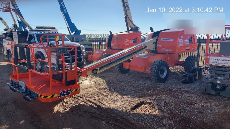2021 JLG 400S