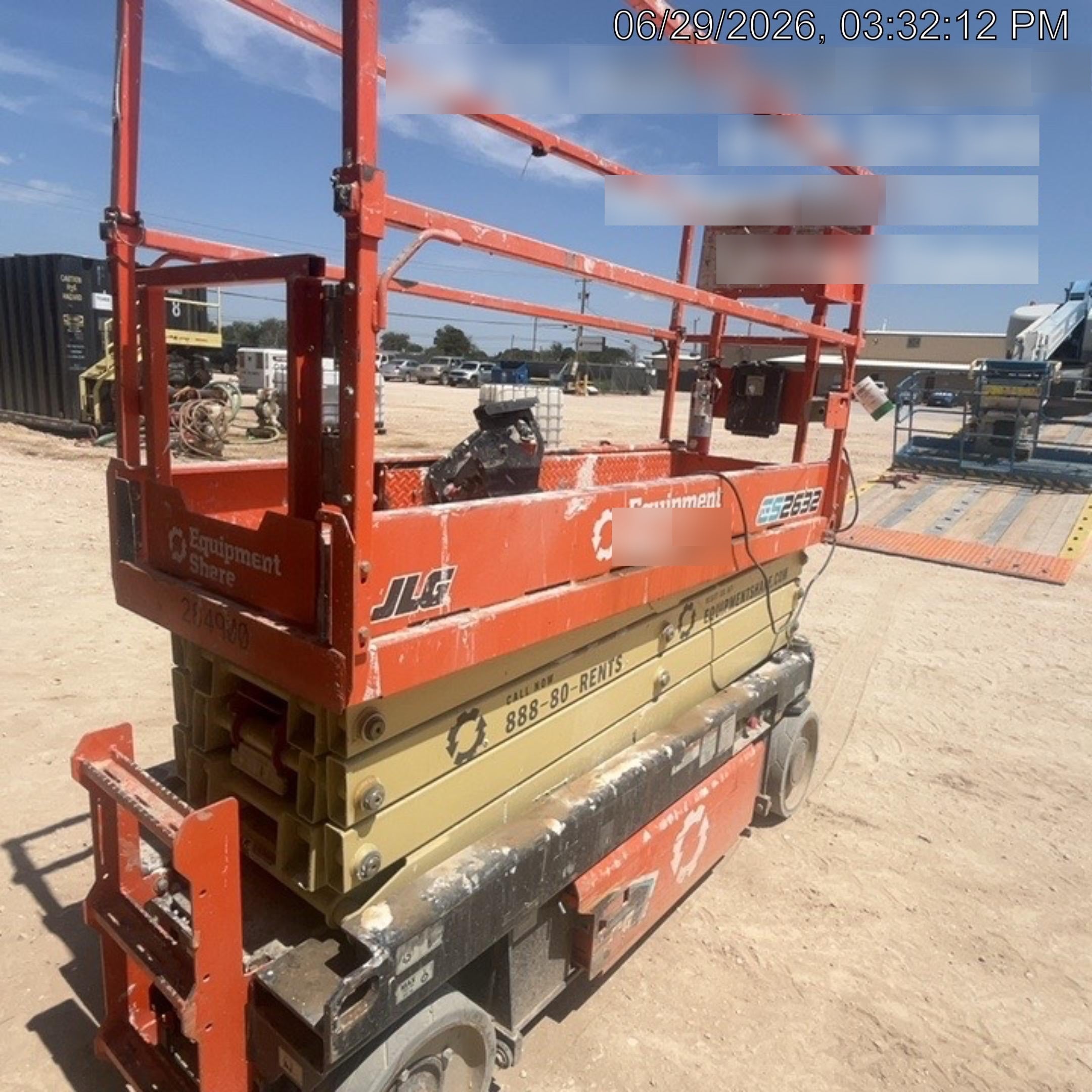 2022 JLG ES2632