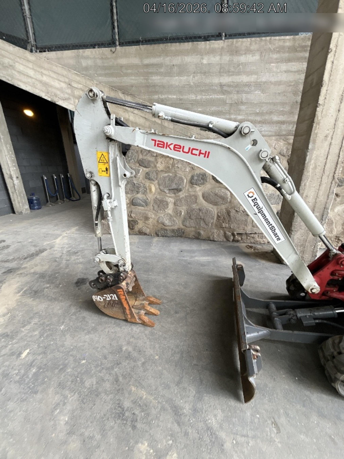 2023 TAKEUCHI TB216R