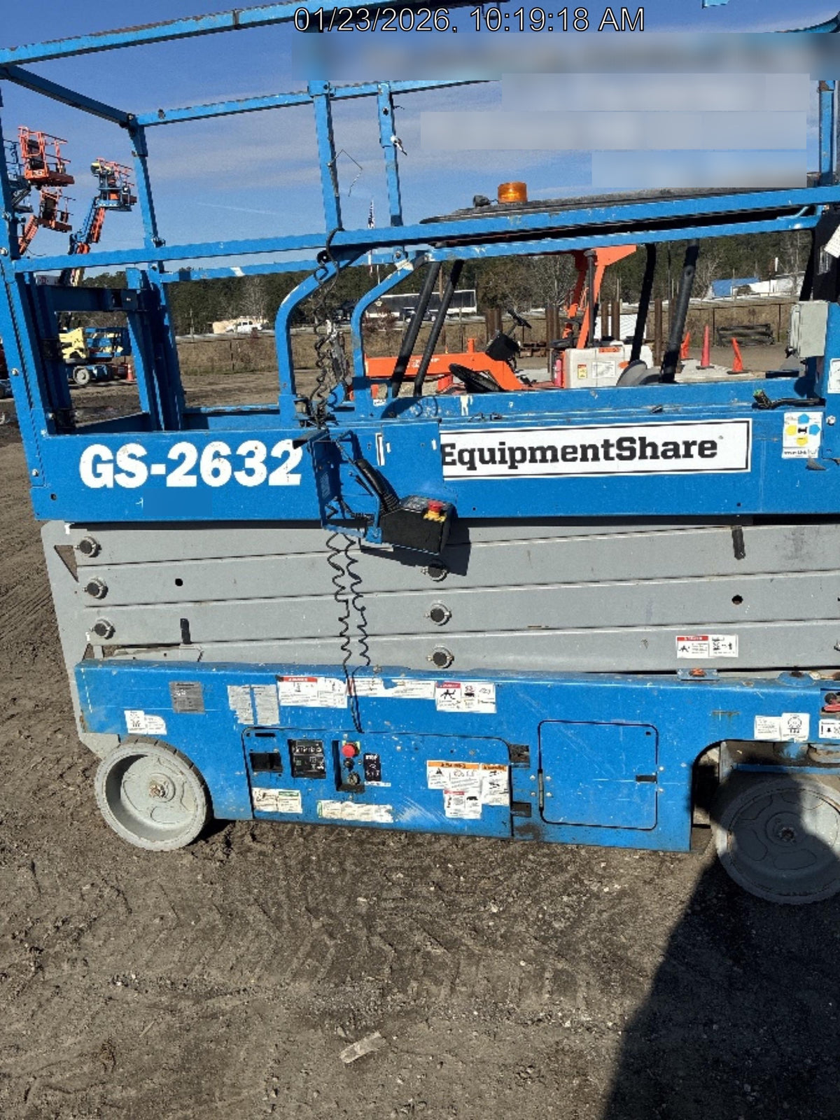2019 Genie GS-2632 Folding rails with half height swing gate