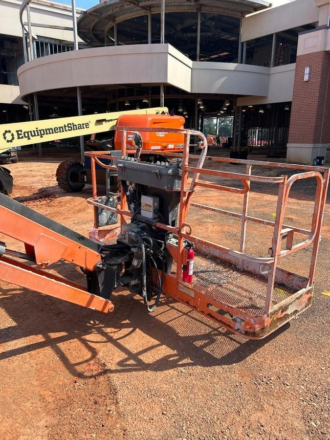 2021 JLG 660SJ