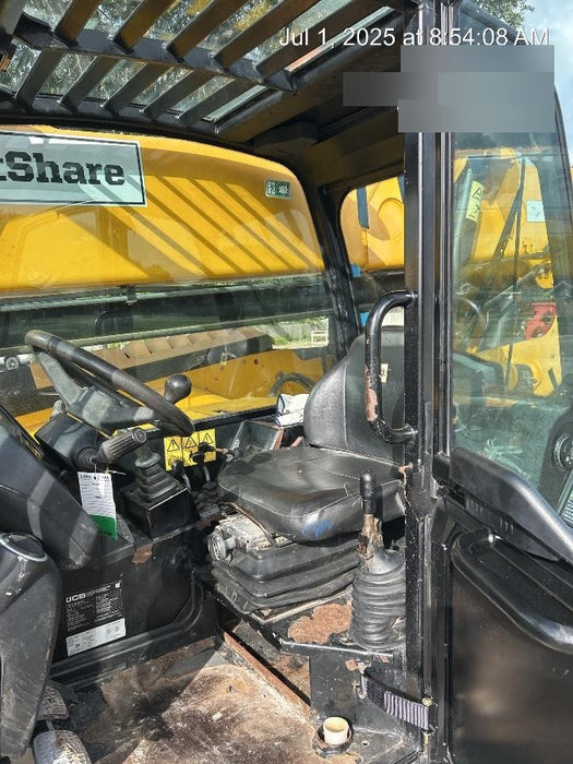 2019 JCB 509-42 Cab/Heat/Air, 74 HP, Solid Tires, STD Worklight, Beacon, Aux Hydraulics, Lifting Eye, Back up Alarm w/66" Carriage/60" Forks