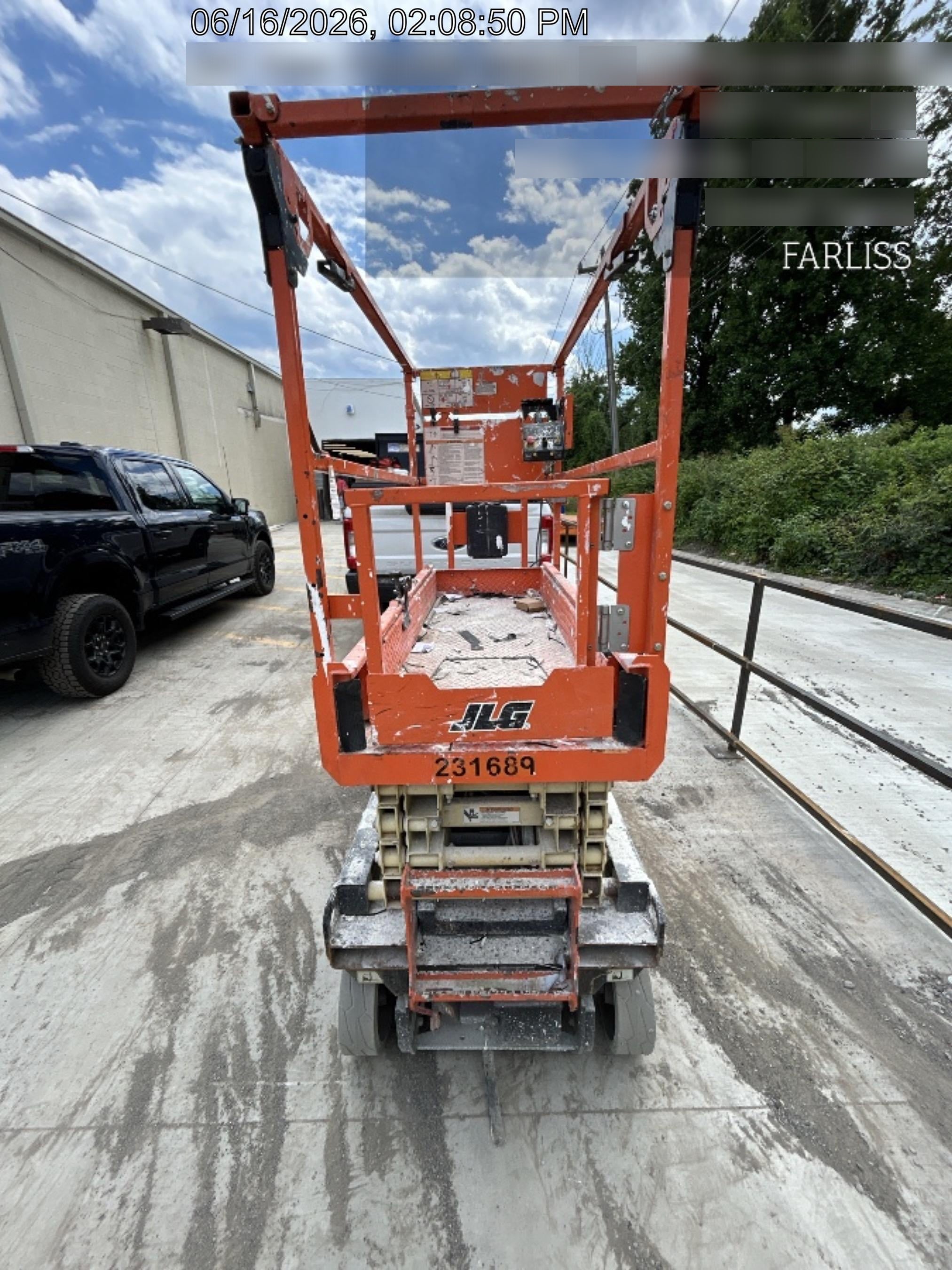 2022 JLG ES1932