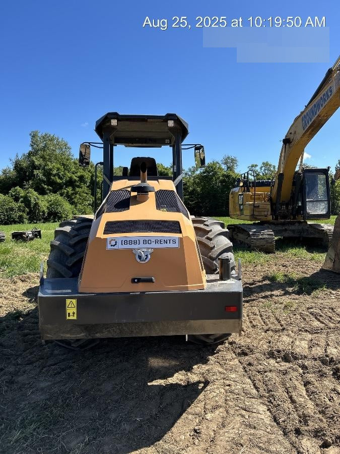 2023 CASE SV211E