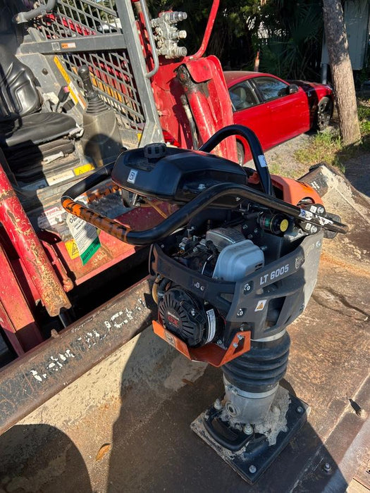 2024 HUSQVARNA LT6005